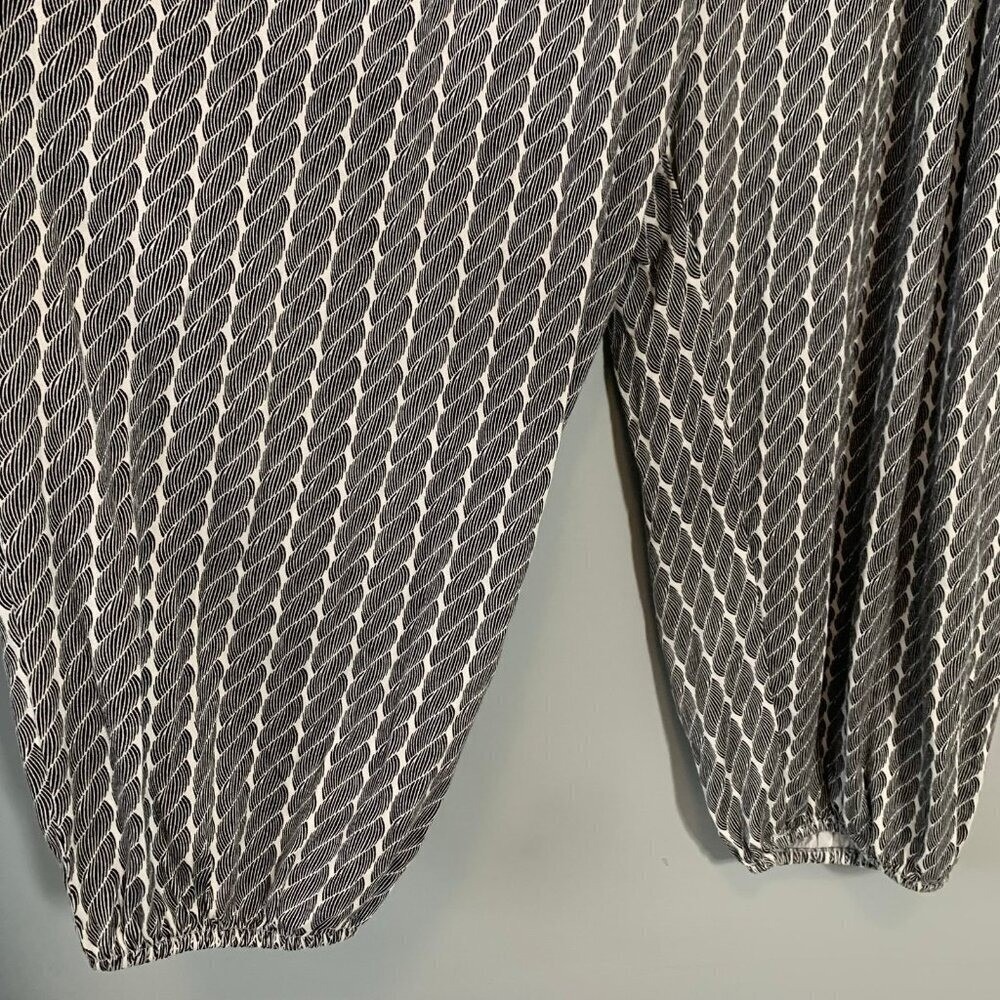 NEW Kate Quinn Jumpsuit Women L Black White Rope Print Bamboo Viscose Romper - Picture 4 of 9